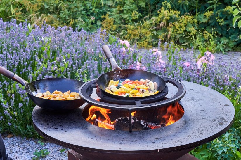 De perfecte buitenbarbecue: Uitrusting en voorbereiding