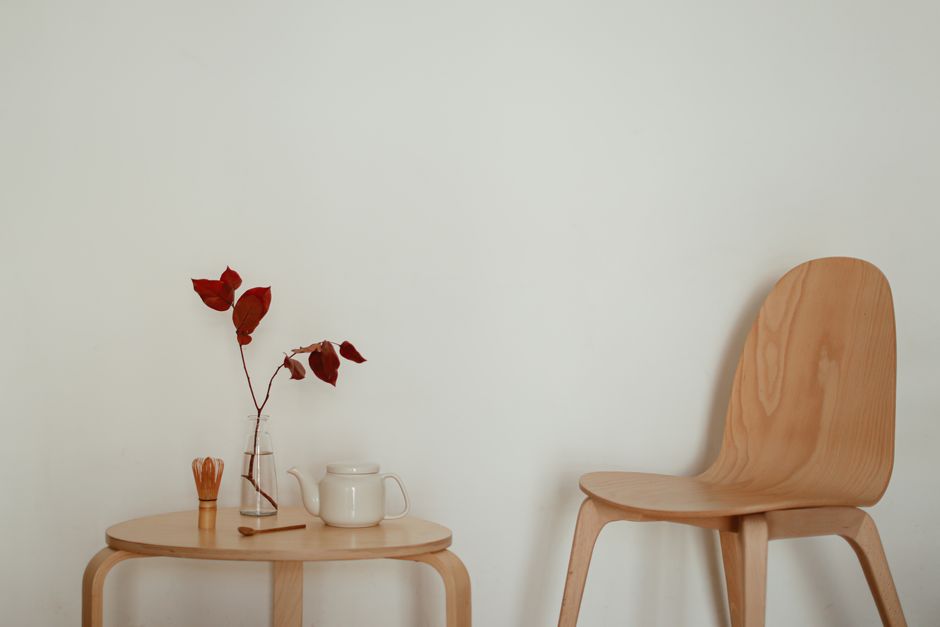 Minimalistisch Japans interieur met rustgevende tinten. Minimalistisch Japans interieur met rustgevende tinten.